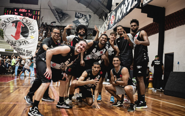 R10 Vasco vence o Cerrado em S&atilde;o Janu&aacute;rio e abre vendas para jogo contra o Bras&iacute;lia