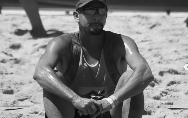 Atleta de v&ocirc;lei de praia denuncia ataques homof&oacute;bicos durante jogo