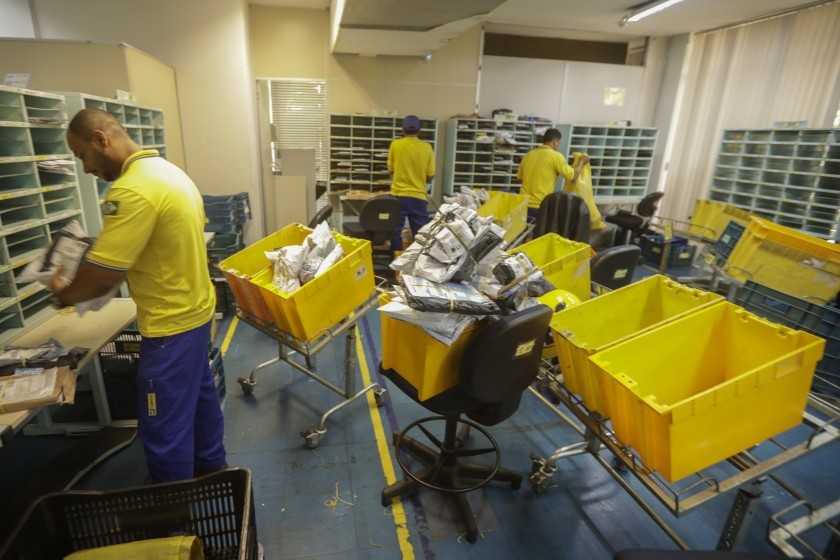 Preju&iacute;zo dos Correios quase dobra no 1&ordm; trimestre
