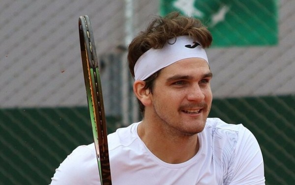 Thiago Wild supera n&uacute;mero 2 Medvedev na estreia em Roland Garros