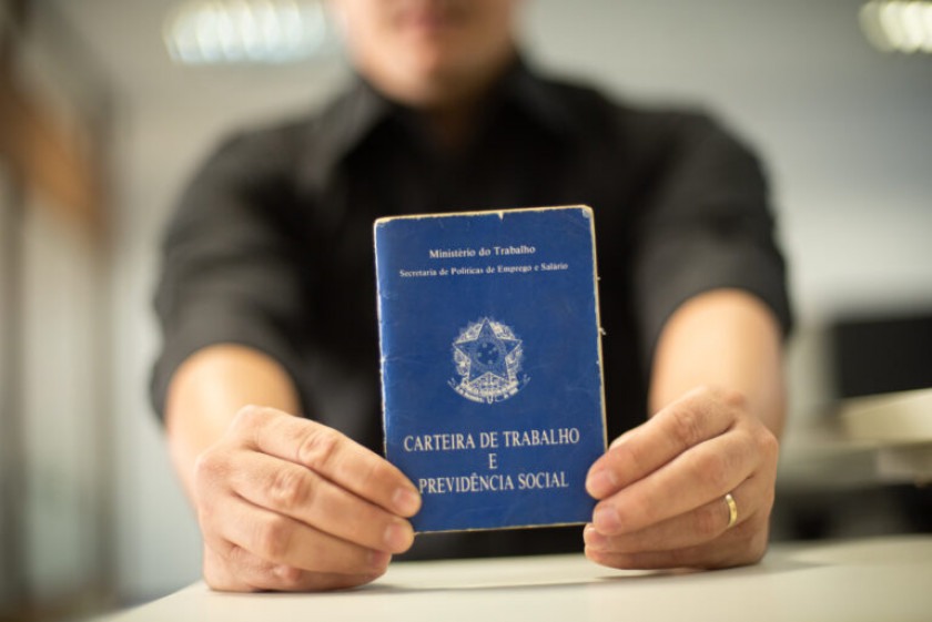Estado com quase 3 mil vagas para emprego, est&aacute;gio e jovem aprendiz