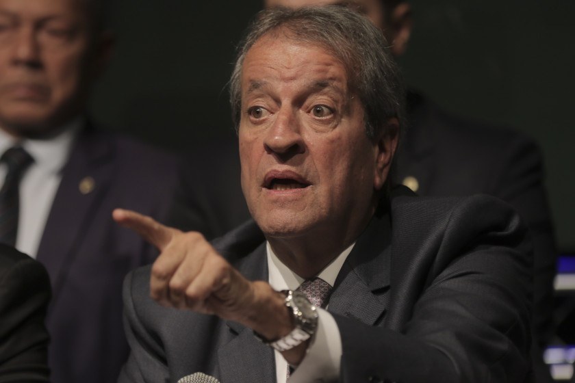 PL evita falar sobre Michelle