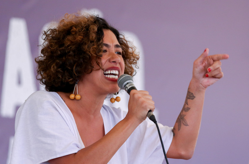 Tal&iacute;ria Petrone prop&otilde;e CPI do &lsquo;Agronejo&rsquo; para investigar cach&ecirc;s milion&aacute;rios de sertanejos