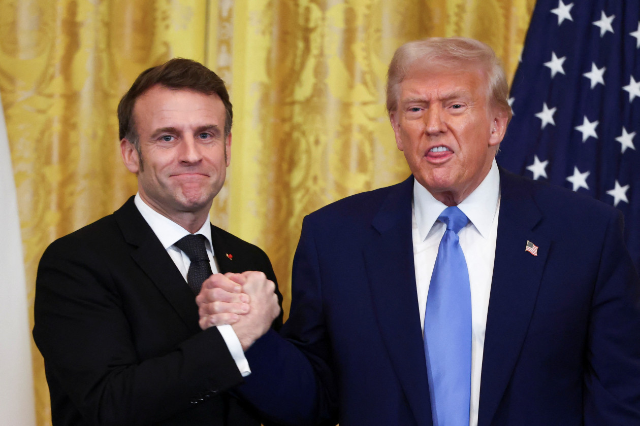 Finl&acirc;ndia adere ao escudo nuclear franc&ecirc;s contra a R&uacute;ssia