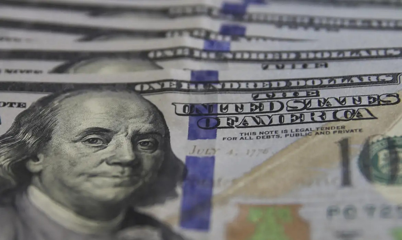 D&oacute;lar abre em queda a R$ 5,17 de olho no varejo dos EUA e medidas de reciprocidade