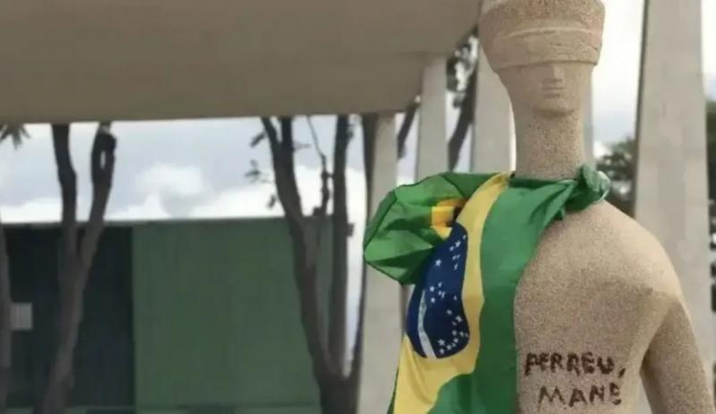Moraes autoriza D&eacute;bora Rodrigues a cumprir pena no semiaberto