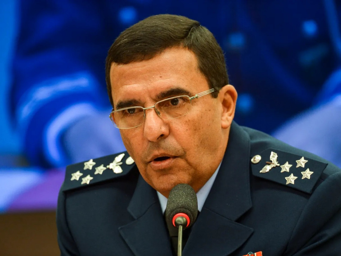 Ex‑comandante da FAB reafirma golpe em plena disputa pelo Planalto