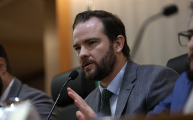 Durigan critica tarifa dos EUA e promete apoio a exportadores