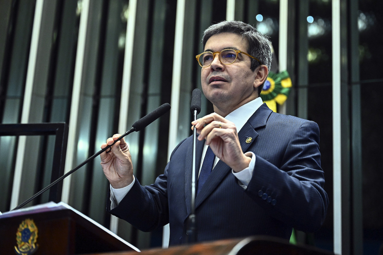 Coluna Magnavita | Randolfe Rodrigues no TCU