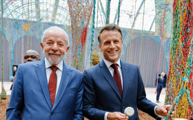 Macron, Zelenski e outros l&iacute;deres parabenizam Lula