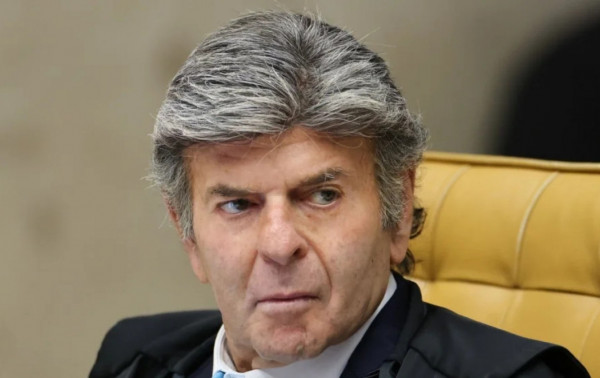 Fux como relator assombra governo
