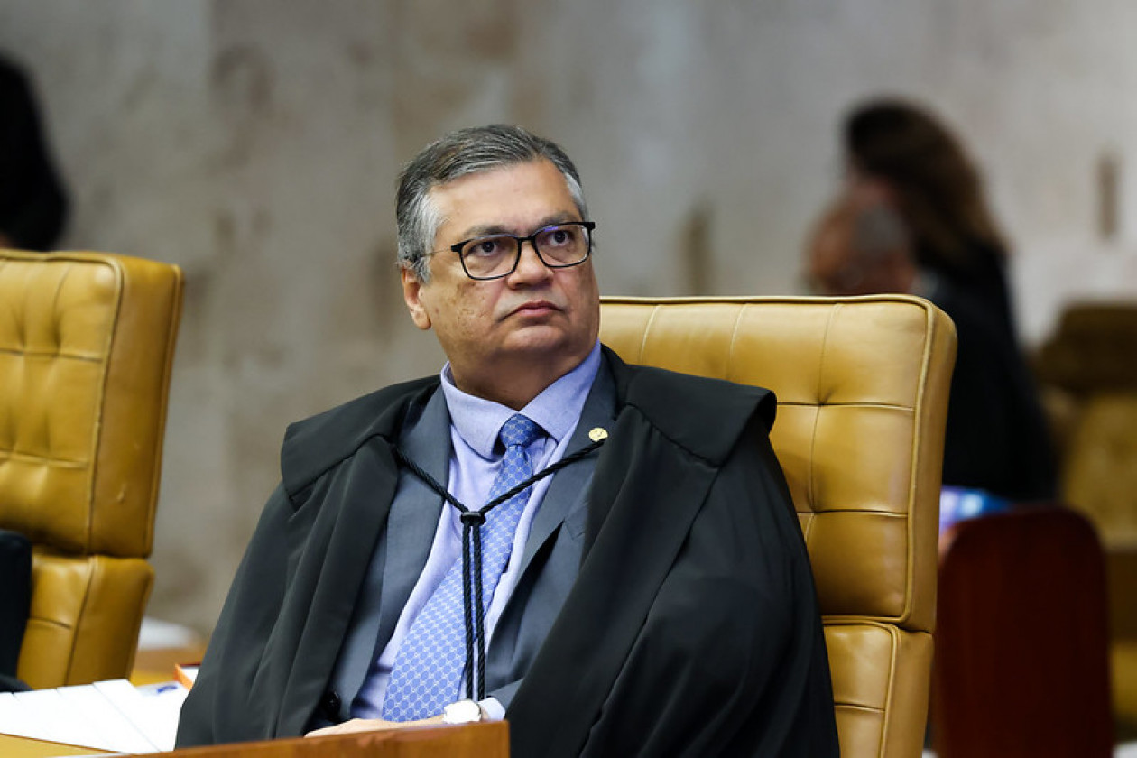 Fl&aacute;vio Dino nega habeas corpus a Deolane Bezerra