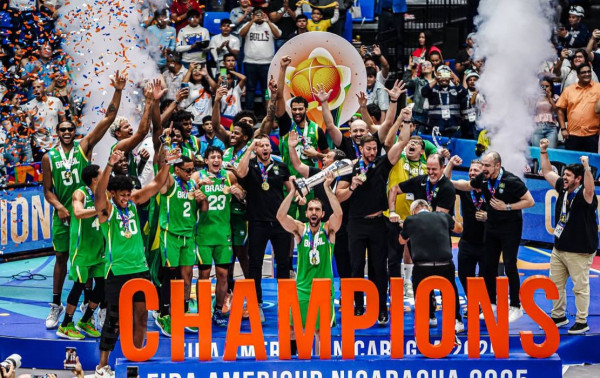 Brasil &eacute; campe&atilde;o da AmeriCup de basquete ap&oacute;s 16 anos de jejum