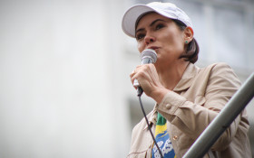 Coluna Magnavita | Michelle Bolsonaro entra na elei&ccedil;&atilde;o e, como candidata ao Senado, turbina Fl&aacute;vio e Celina