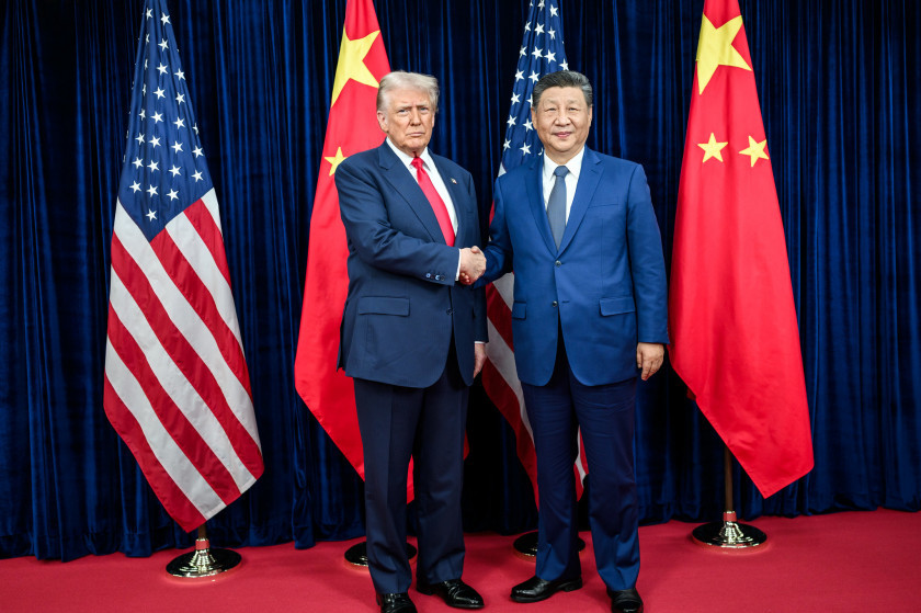 Trump recebe Xi em Washington com pompa