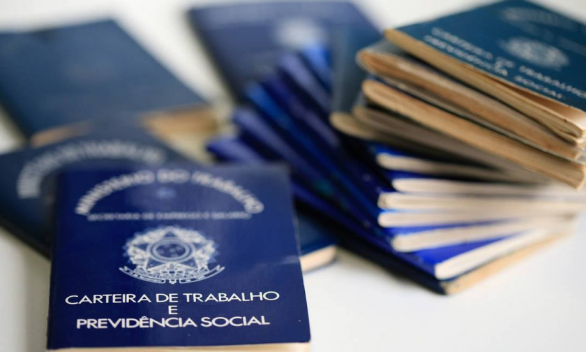 Estado divulga quase 3 mil vagas de emprego, est&aacute;gio e jovem aprendiz
