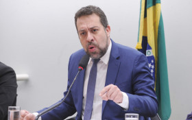 Boulos critica compensa&ccedil;&atilde;o a empresas no fim da escala 6x1