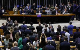 Congresso derruba 56 vetos de Lula ao PL do licenciamento ambiental