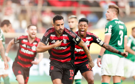 Danilo quer continuar no Flamengo