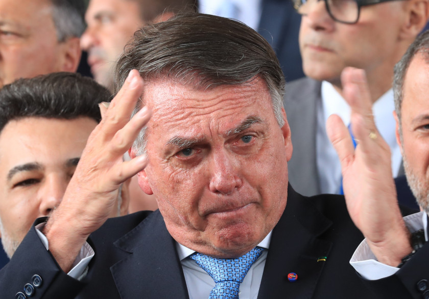 A d&iacute;vida pesada da direita