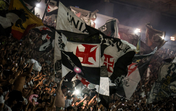 Ap&oacute;s 14 anos, Vasco est&aacute; de volta &agrave; final da Copa do Brasil