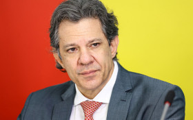 Haddad aguarda defini&ccedil;&atilde;o de vice na disputa ao Governo