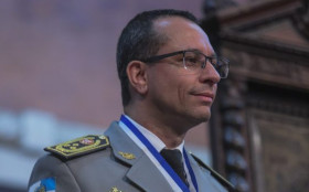 Coluna Magnavita | As labaredas de Judas no QG Vermelho