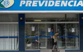 INSS pagar&aacute; 13&ordm; em novembro para quem come&ccedil;ou a receber benef&iacute;cio