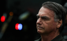 Defesa de Bolsonaro nega "falta grave" e pede mais tempo de domiciliar