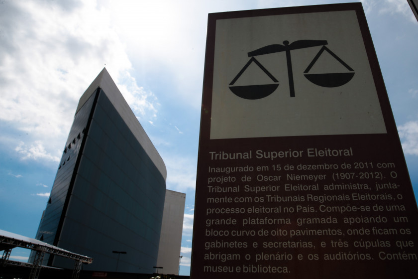 Partidos custam bilh&otilde;es por presta&ccedil;&atilde;o de mau servi&ccedil;o