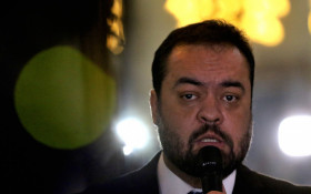 Nova opera&ccedil;&atilde;o complica ainda mais candidatura de Castro