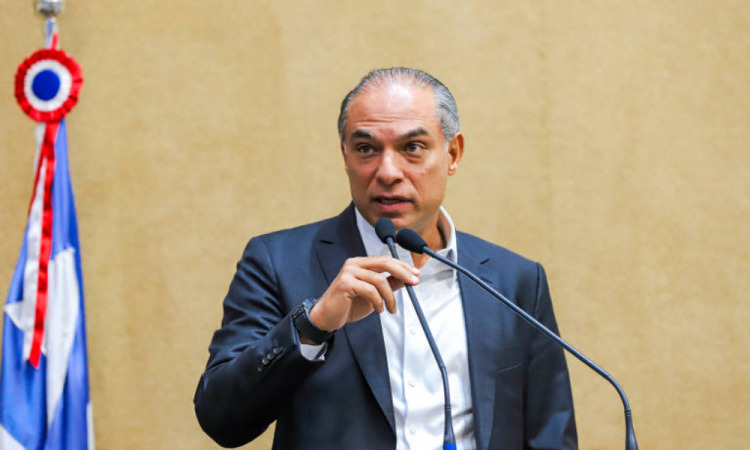 Coluna Magnavita | A senha carinhosa de Jaques Wagner para Guga