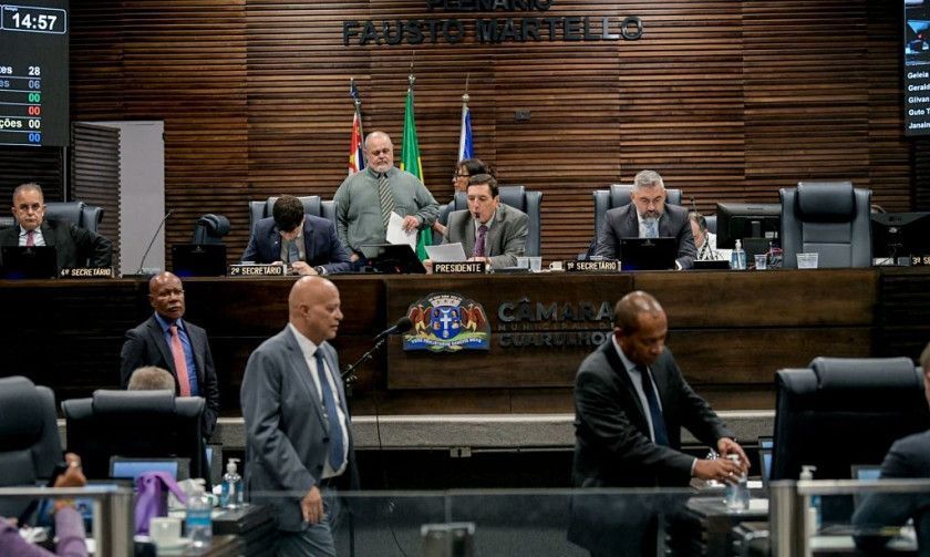 15 itens e 4 projetos foram votados em Guarulhos