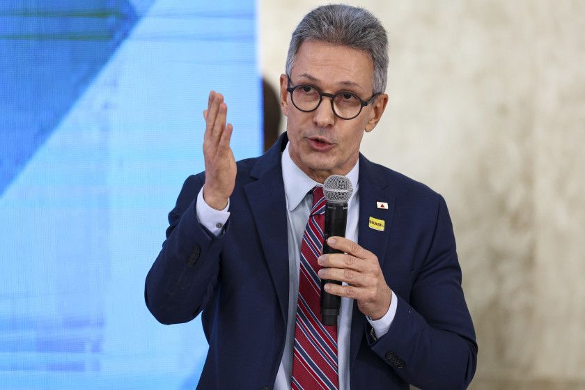 "Isso &eacute; imperd&oacute;avel, diz Zema sobre audios de Fl&aacute;vio com Vorcaro