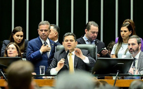 PT diz ao STF que Lei da Dosimetria pune roubo de celular com mais rigor que tentativa de golpe