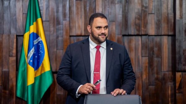 Thiago Rangel renuncia &agrave; Alerj ap&oacute;s ser preso em investiga&ccedil;&atilde;o sobre contratos da Educa&ccedil;&atilde;o