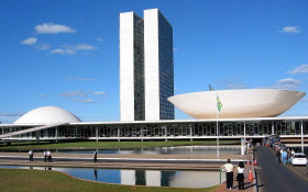 Congresso avan&ccedil;a com propostas de pisos, jornada e aposentadoria para servidores em ano eleitoral