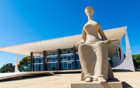 STF suspende julgamento sobre aposentadoria compuls&oacute;ria aos 75 anos