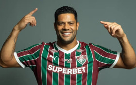 Tricolor enfrenta o Coritiba, j&aacute; de olho no Fla-Flu
