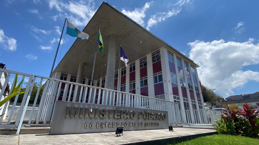MPRJ cobra melhorias em unidades odontol&oacute;gicas