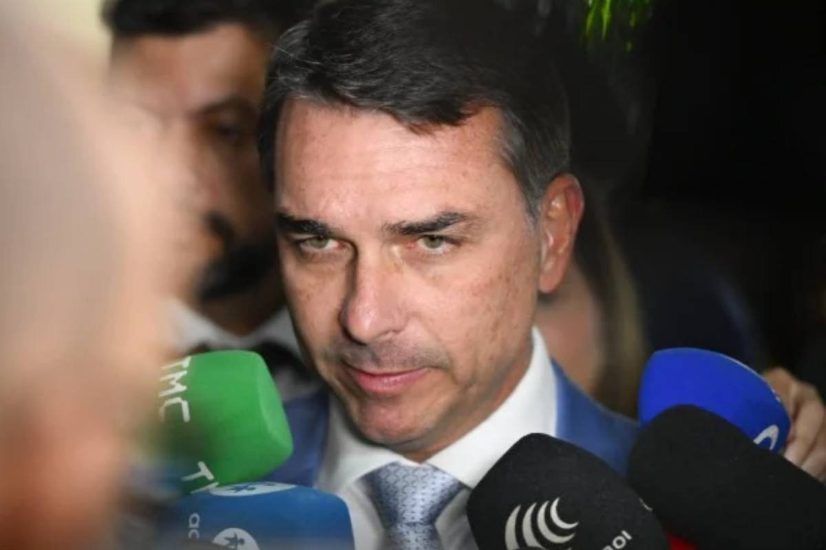 Fl&aacute;vio emitiu R$ 1,5 milh&atilde;o em notas fiscais para empresas ligadas a Vorcaro