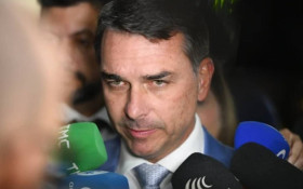 Sil&ecirc;ncio de Fl&aacute;vio sobre l&iacute;deres de PP e Uni&atilde;o reduz chances de apoio