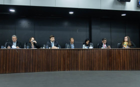 Estrat&eacute;gias e financiamento de a&ccedil;&otilde;es contra o c&acirc;ncer s&atilde;o debatidos em SP