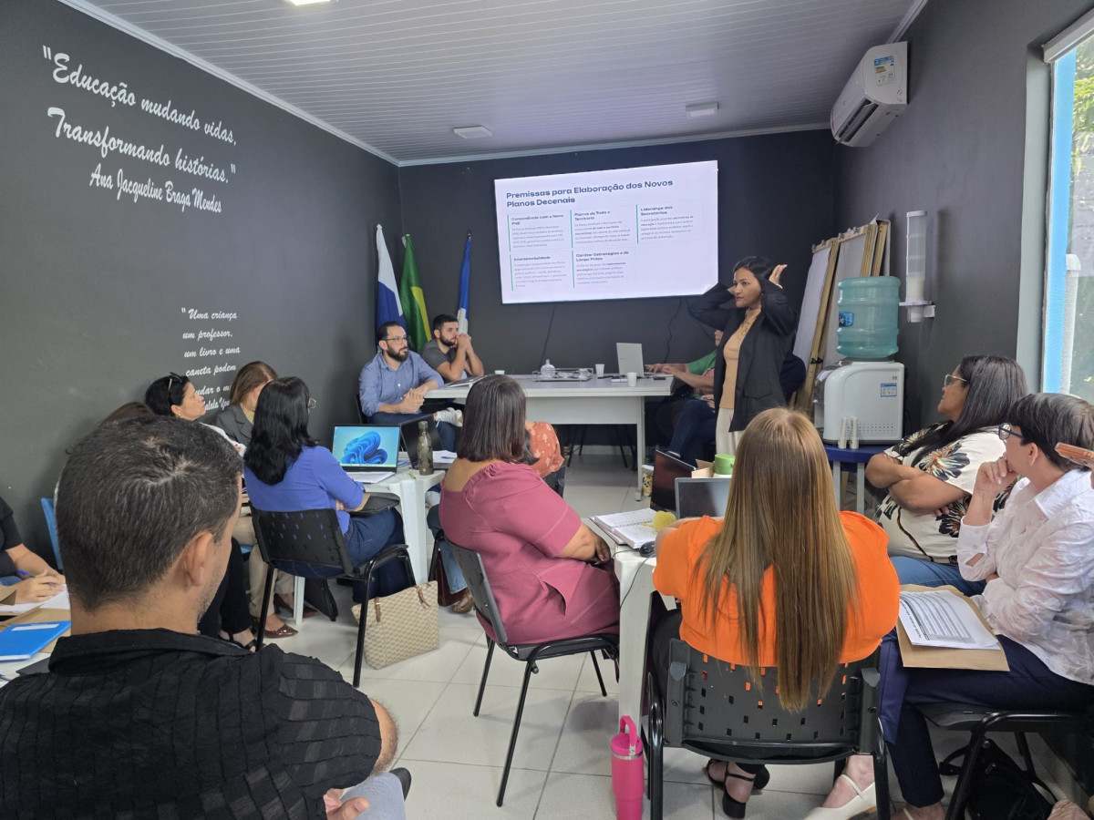 Planos Municipais Decenais de Educa&ccedil;&atilde;o
