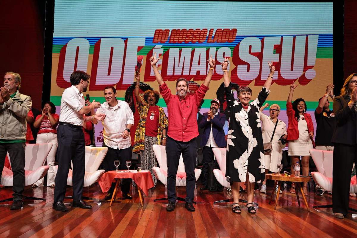 Grass formaliza sua pré-candidatura