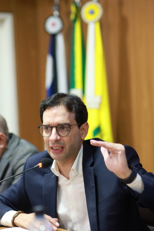 Fim da 6x1 adiado para pr&oacute;xima semana