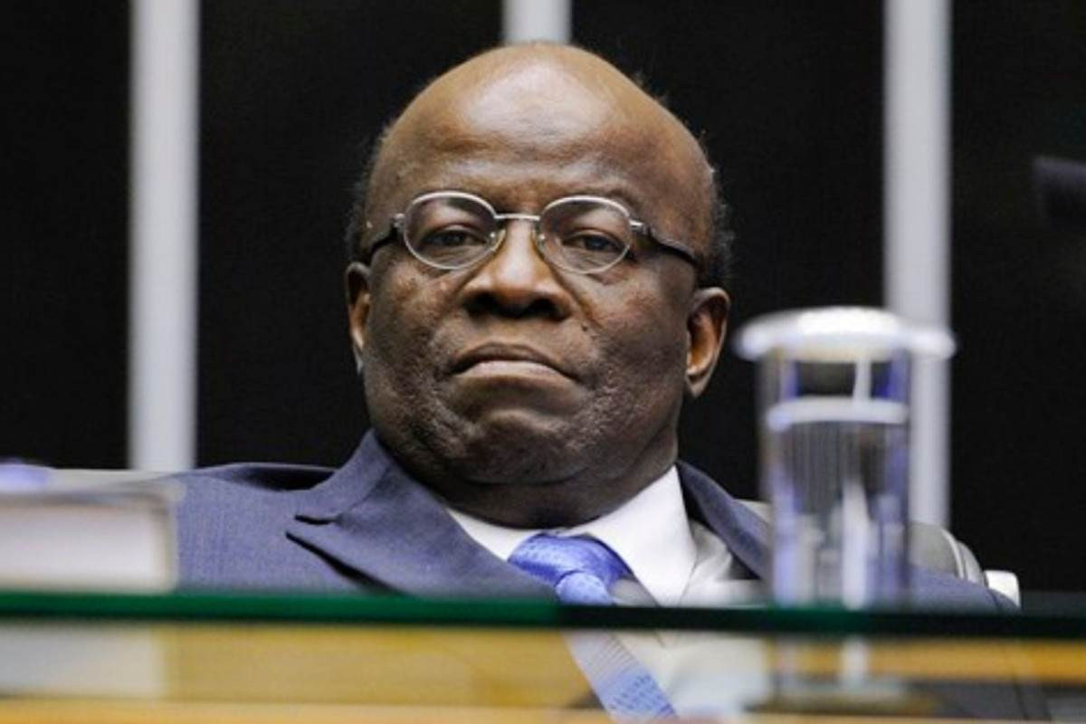Romeu Zema cogita Joaquim Barbosa como vice na elei&ccedil;&atilde;o de 2026