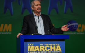 Aldo dobra a aposta: "Sigo candidato"