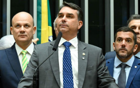 Estrat&eacute;gia de Fl&aacute;vio para estancar crise &eacute; defender CPI do Master