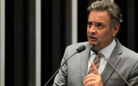 PSDB do RJ defende que A&eacute;cio Neves dispute a Presid&ecirc;ncia